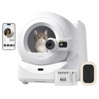 Automatic cat litter box with a cat inside and smartphone app display